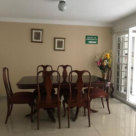 Hotel Casa Rincon Del Chico โบโกตา ภายนอก รูปภาพ