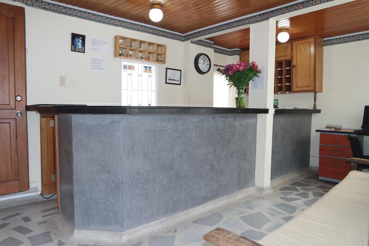Hotel Casa Rincon Del Chico โบโกตา ภายนอก รูปภาพ